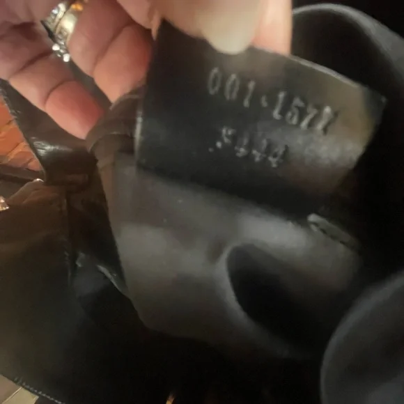 🔥 GUCCI Crossbody 🔥Bamboo 🔥Nylon 2 way cross body bag. 🔥 - Picture 7 of 11